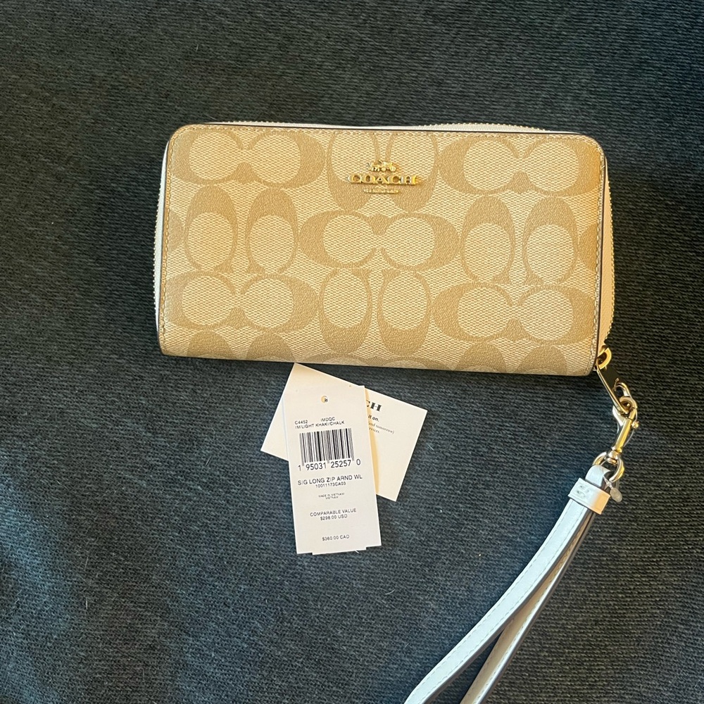 Coach Khaki/Chalk Signature Zip Wallet Wristlet